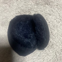 黒い耳当て