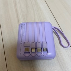 ケーブル内蔵型　モバイルバッテリーの画像