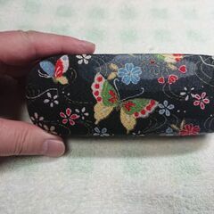 レトロな眼鏡ケース　PARIS MIKI　眼鏡クロス付き