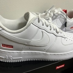 【大人気】新品未使用Supreme × Nike Air Force 1 Low "White"【鑑定書付き】の画像