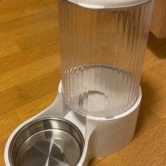 犬自動給餌器+ 伸縮リード の画像