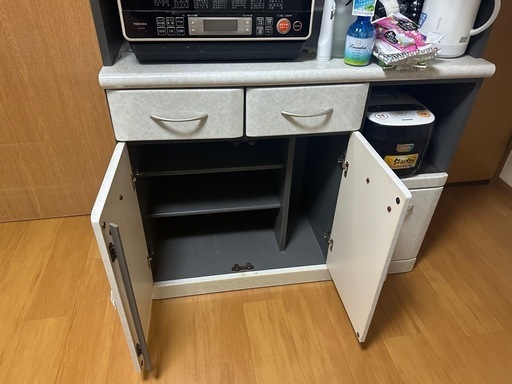 食器棚