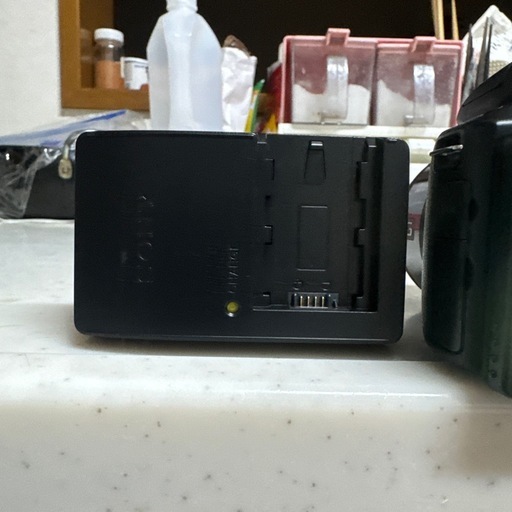 ソニー　　DSC-HX1
