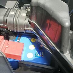 車のバッテリー交換手伝います