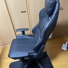 ゲーミングチェア　GTRACINGの画像
