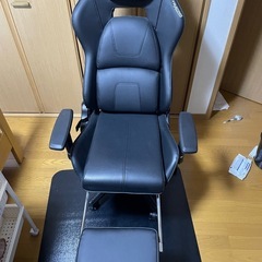 ゲーミングチェア　GTRACINGの画像