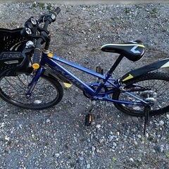 22インチ　　6段変速　　自転車の画像