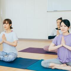 【日常を運動に変えて健康寿命を延ばす出張フィットネス】出張ヨガ 出張加圧トレーニング 出張パーソナルトレーニング 出張ダイエットエクササイズ 他 個人レッスン〜グループレッスンまで相談受付中です！の画像