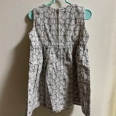 BeBe100cmワンピースの画像