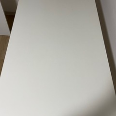パソコンデスクの画像