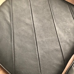 美品 本革 レザー 黒 ブラック 座布団 クッション カバー 無地 縞 保管品の画像