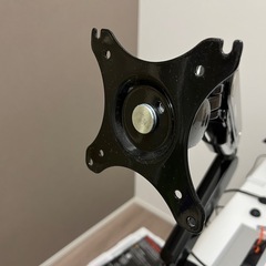 モニターアーム　loctekの画像