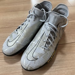 価格変更【NIKE】ファントム（中古）