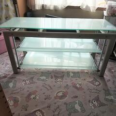 ガラス製テレビ台