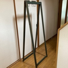 早い物勝ち　木製　洋服掛け　クローゼット　ハンガー