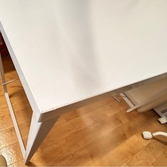 山善(YAMAZEN) デスク　ホワイト　2口コンセント付きの画像