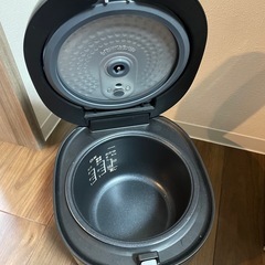 3合炊き炊飯器の画像