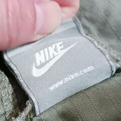 NIKE　フード付アウター　子供服の画像