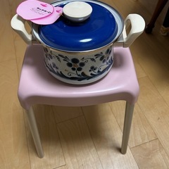 新品　ホーロー鍋