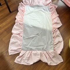 ベビーベッドの画像