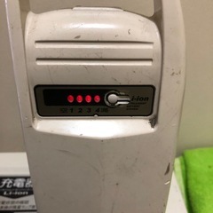 ヤマハパス用バッテリーと充電器
の画像