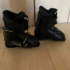 子供用スキーブーツ22cmの画像