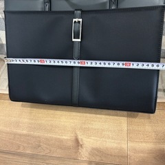 肩掛けカバンの画像