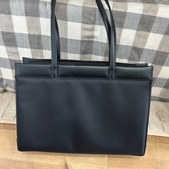 肩掛けカバンの画像