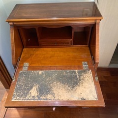 木製　デスクの画像