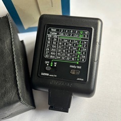 Sunpak auto 114 フラッシュ（ケース・元箱付き）の画像
