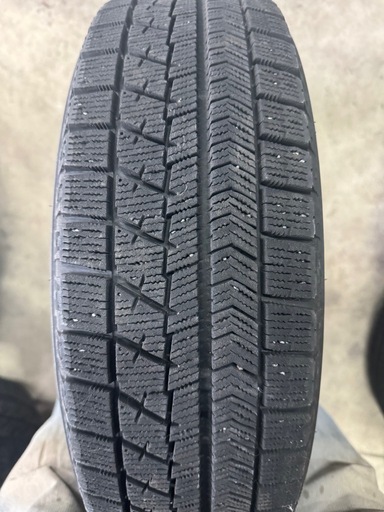 スタッドレスタイヤ！バリ目！【中古タイヤ】ブリジストン VRX 155/65r14 4本