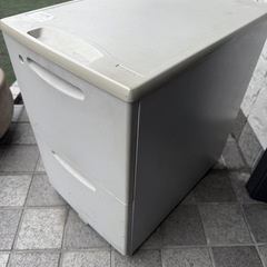 デスクキャビネットの画像