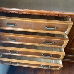 木製　ダンスの画像