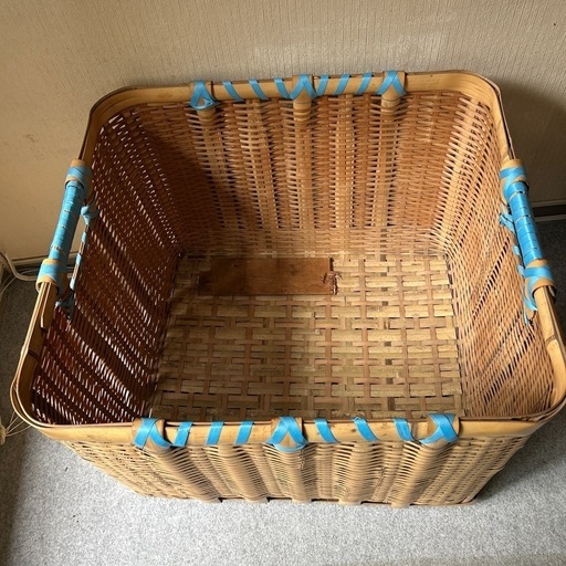 めちゃでかい竹かご