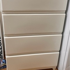 4段 チェスト