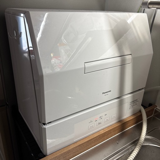 パナソニック Panasonic [美品]食器洗い乾燥機 ［～3人用］ ホワイト NP-TCR5-W