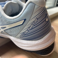 テニスシューズレディースasics24.5か24の画像