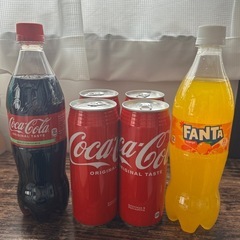 お話中　炭酸飲料　コカコーラ500ml缶4本　コカコーラ700m...