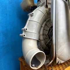 丸山　背負い式動力散布機  エンジンブロアー 噴霧器　散布機 農薬散布　動噴 ブロアーの画像