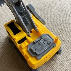 ①ショベルカー　おもちゃ　乗り物　音の画像