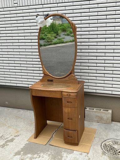 鏡台椅子無し (pukupuku) 新座のドレッサーの中古あげます・譲り 鏡台椅子無し (pukupuku) 新座のドレッサーの中古あげます・譲り
