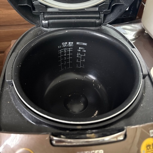 タイガー 炊飯器 5.5合炊き 一人暮らし用 JPI-X100-WX 炊きたて