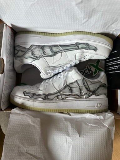 NIKE スケルトン