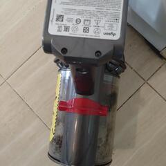ダイソン　掃除機　v12のバッテリー交換して下さる方（謝礼300...
