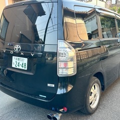トヨタ ヴォクシーの画像