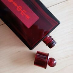 資生堂オイデルミンの空き箱２個と空き瓶２本のセットの画像