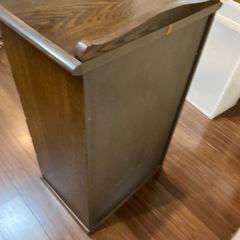 木製　収納棚の画像