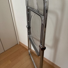 折りたたみ椅子 クリアグレーの画像