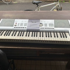 電子ピアノ