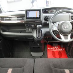 ホンダ　Ｎ－ＢＯＸカスタム　Ｇ・Ｌホンダセンシング★1年保証★ロードサービス付　純正ＳＤナビ　地デジ　バックカメラ　Ｂｌｕｅｔｏｏｔｈ　左側パワースライドドア　前席シートヒーター　アダプティブクルコン　ＥＴＣ　スマートキー　オートライト　ＬＥＤヘッド　純正１４ＡＷの画像